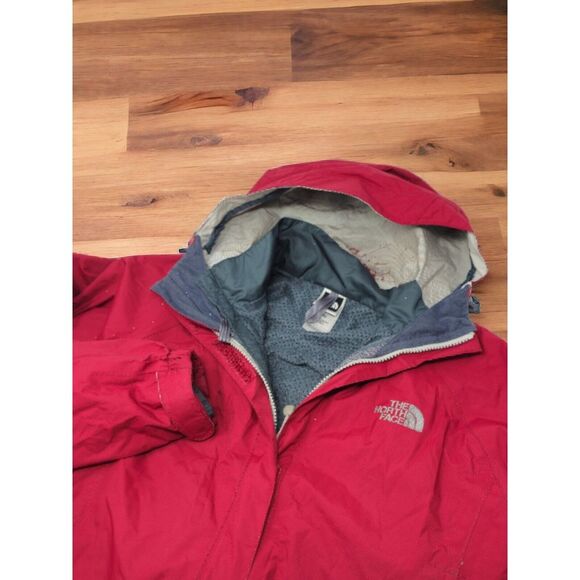 North Face Womens M HyVent DT Rain Wind Hooded Shell Jacket Red Outdoors Classic - Picture 1 of 16
